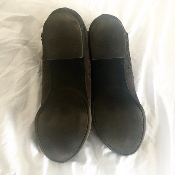 American Rag Chocolate Brown Zipper Ankle Boot - Picture 4 of 6